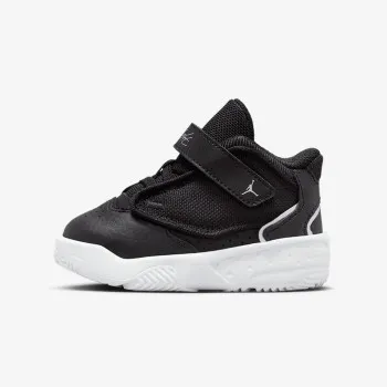 NIKE Маратонки JORDAN MAX AURA 4 BT 