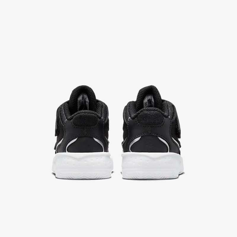 Nike Jordan Max Aura 4 