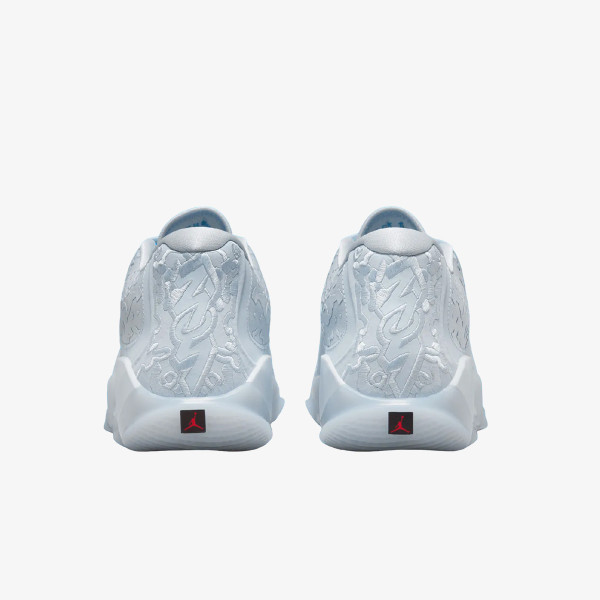 Nike Zion 3 