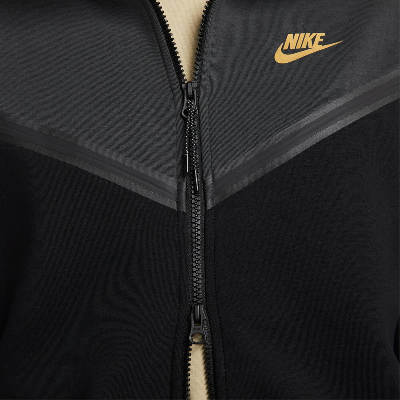 Nike Sportswear 
