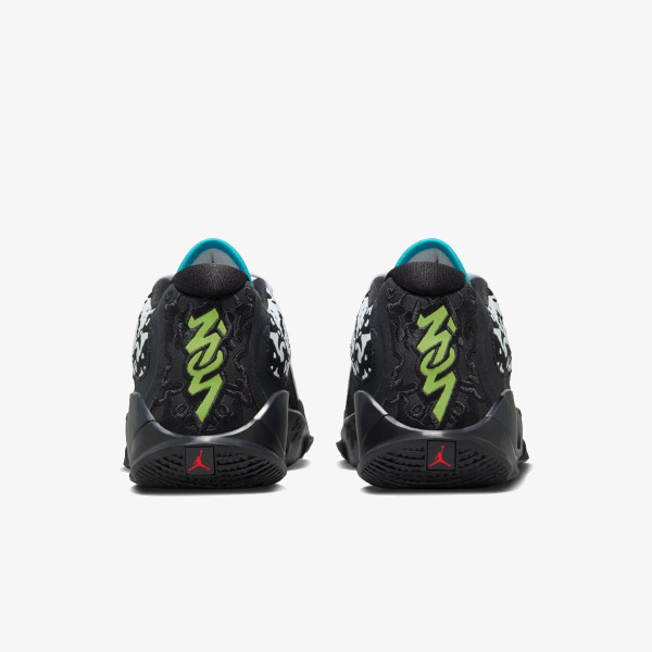 Nike Zion 3 