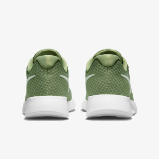 Nike DV7775 
