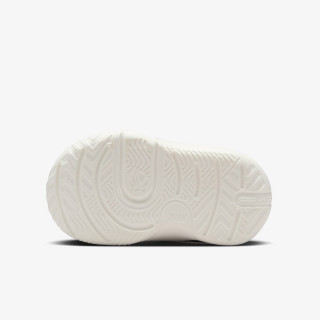 Nike Team Hustle D 11 