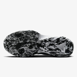 Nike ZOOM FREAK 5 