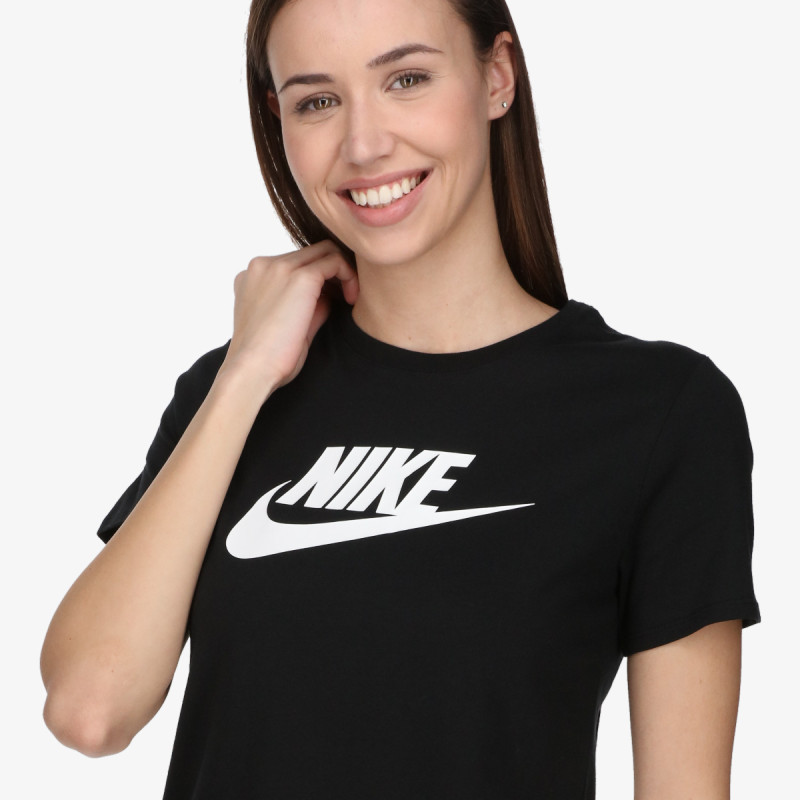 Nike Sportswear Club 