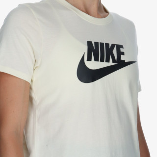 Nike Sportswear Club 