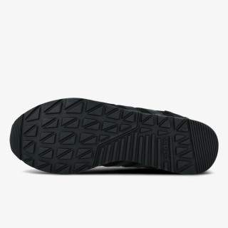 adidas 8K 