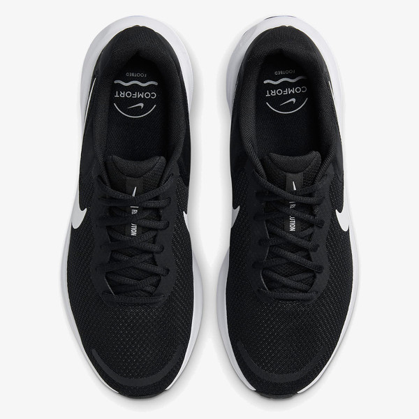 Nike Revolution 7 