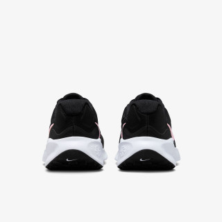 Nike Revolution 7 