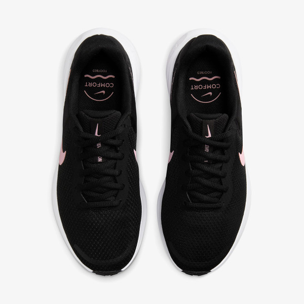 Nike Revolution 7 