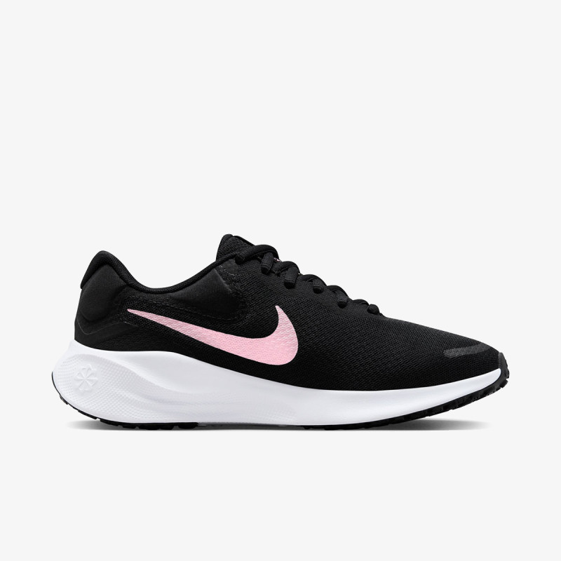 Nike Revolution 7 