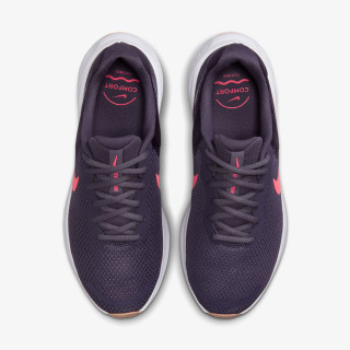 Nike Revolution 7 