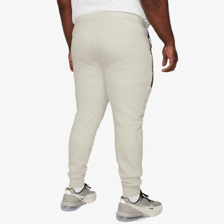 Nike Tech Fleece 