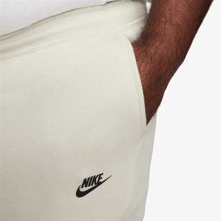 Nike Tech Fleece 