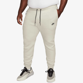 Nike Tech Fleece 