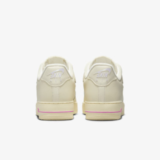 Nike WMNS AIR FORCE 1 '07 SE 