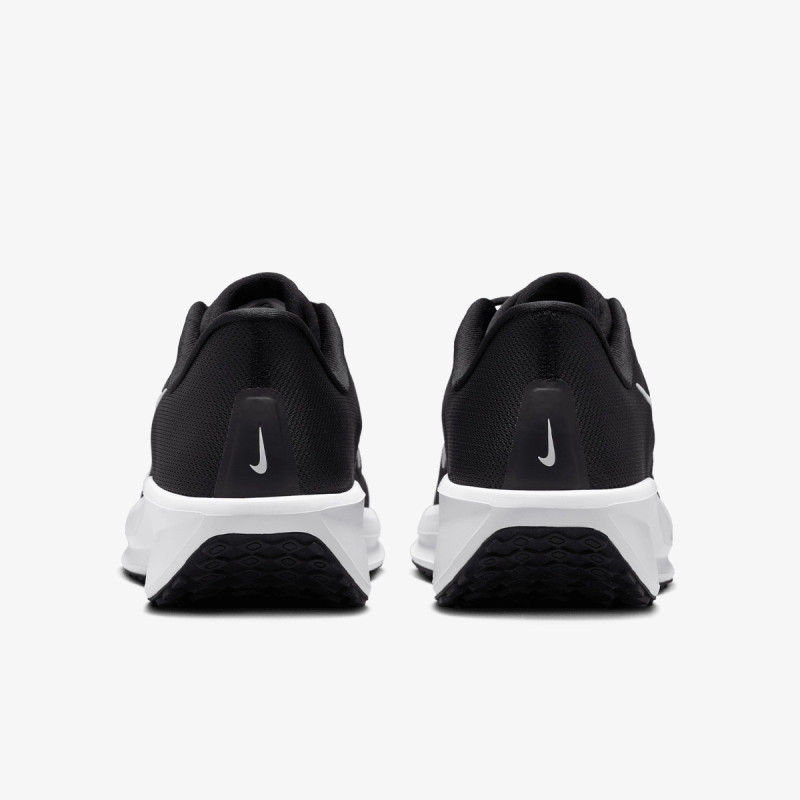 Nike Quest 6 