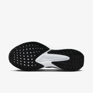 Nike Quest 6 