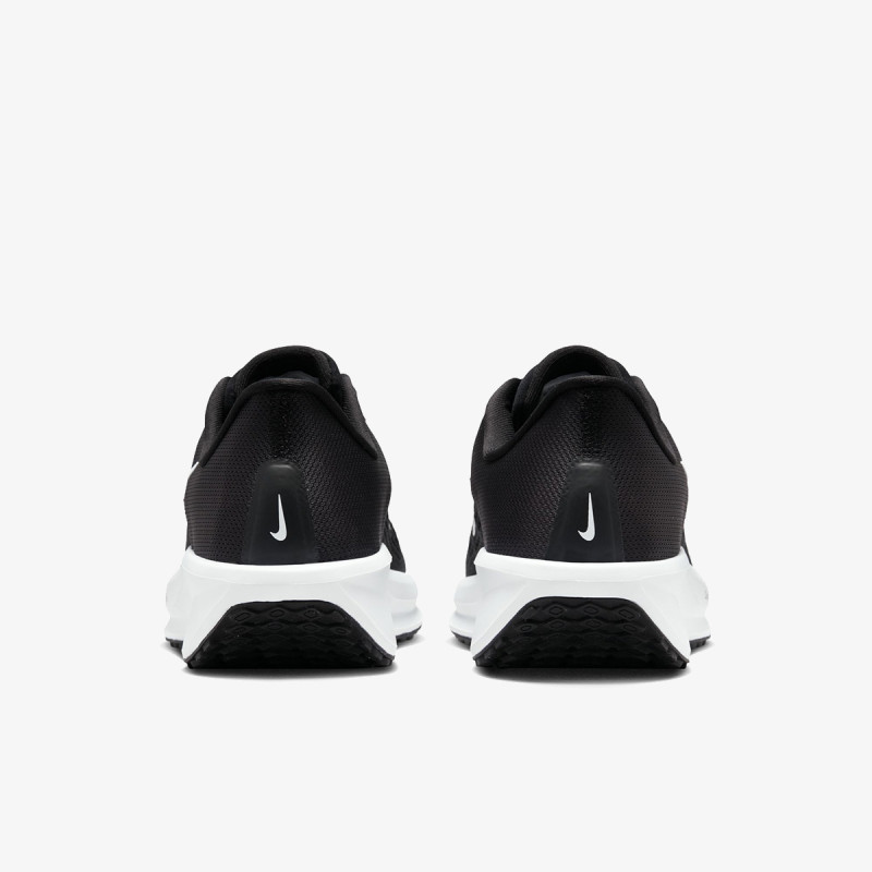 Nike Quest 6 