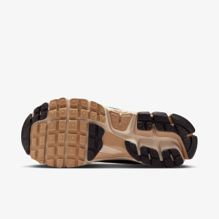 Nike W NIKE ZOOM VOMERO 5 