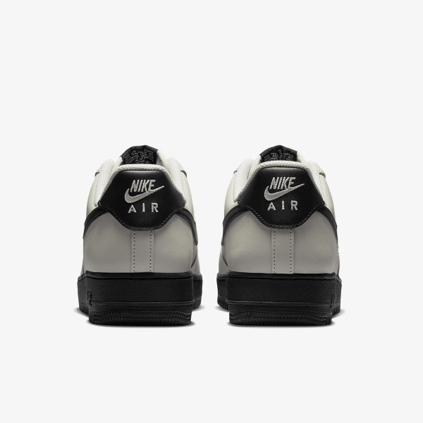 Nike AIR FORCE 1 '07 