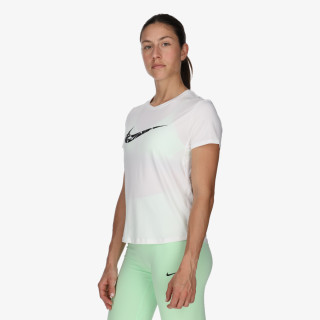 Nike Тениска W NK ONE SWSH HBR DF SS TOP 