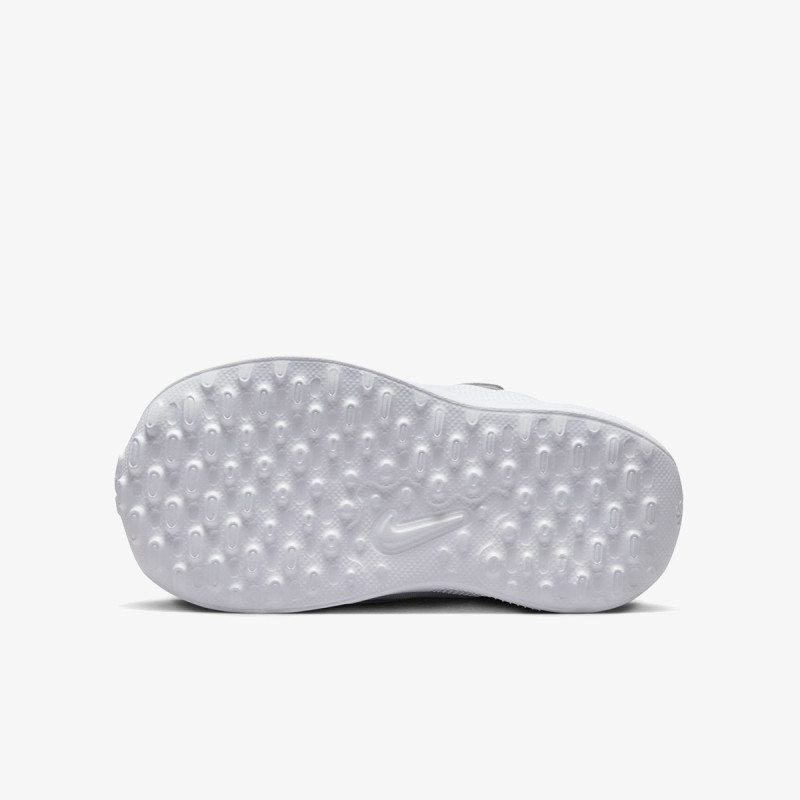 Nike Nike Revolution 7 