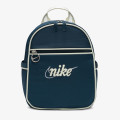 Nike Futura 365 