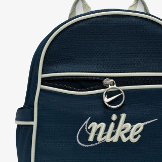 Nike Futura 365 