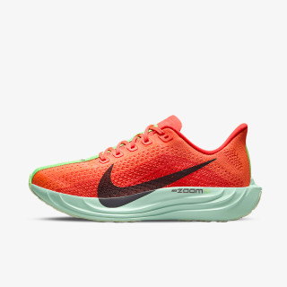 Nike Маратонки W PEGASUS PLUS 