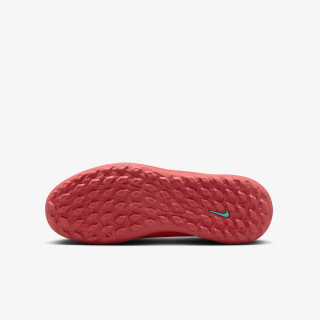 Nike Al8 