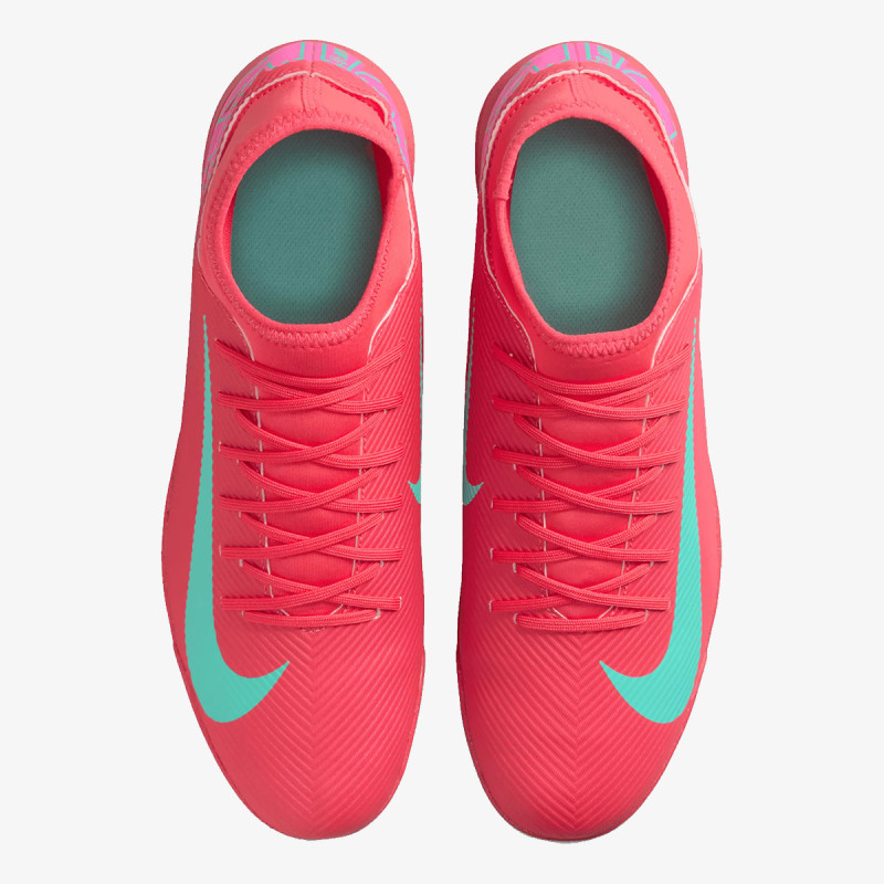 Nike Top 24 