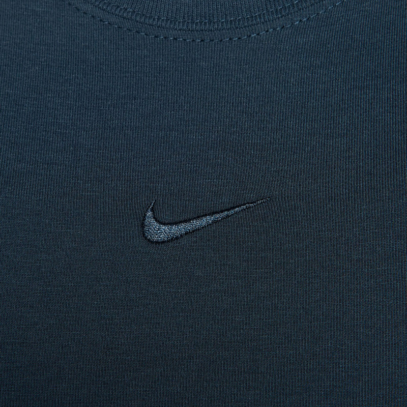 Nike Chill Knit 