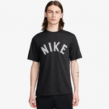 Nike Primary 