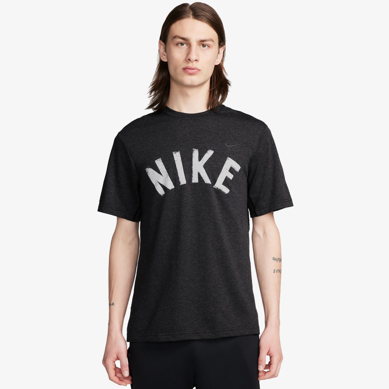 Nike Primary 