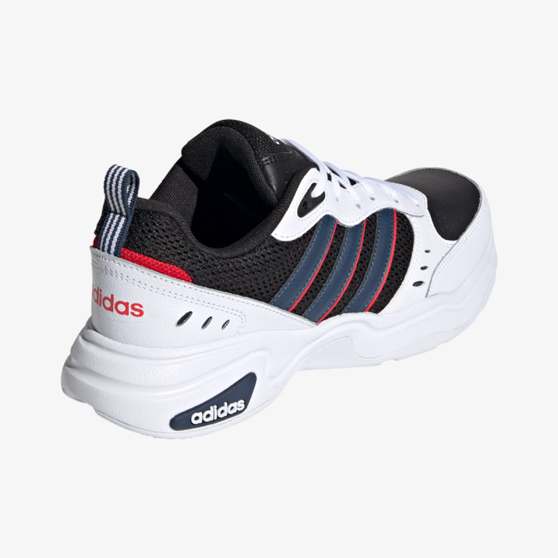 adidas STRUTTER 