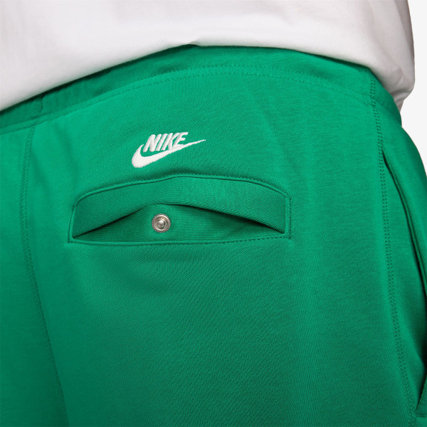 Nike Club 