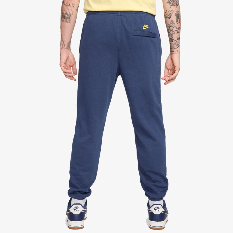 Nike Club 