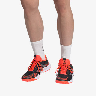 adidas Novaflight 