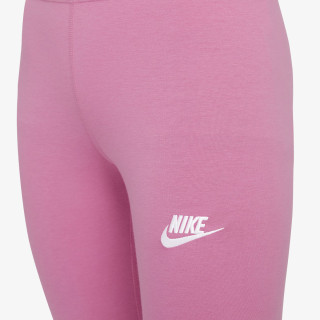 Nike Classic 