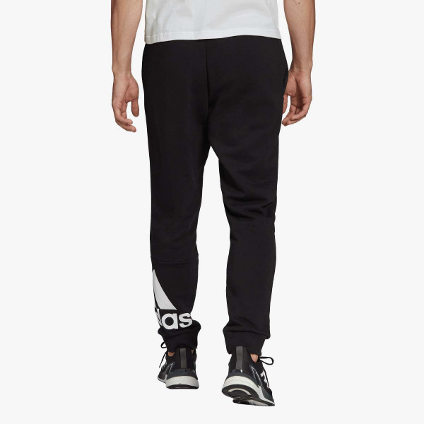 adidas ESSENTIALS 