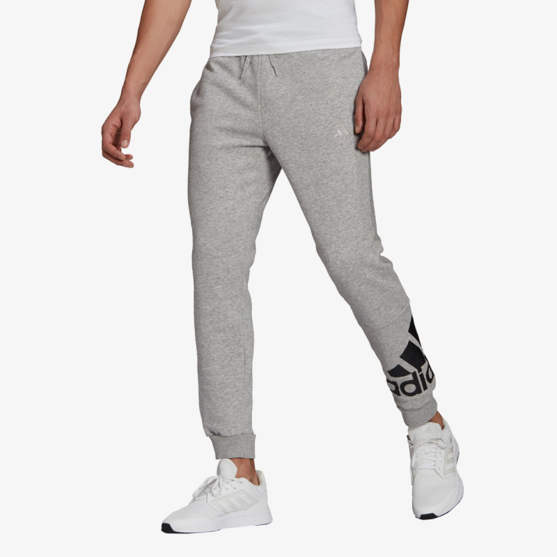 adidas ESSENTIALS 