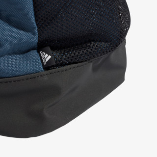 adidas LINEAR BP 