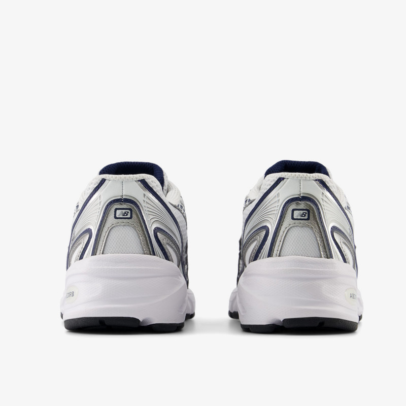 New Balance K 740 