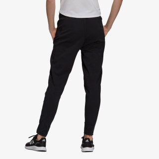 adidas DESIGNED TO MOVE 