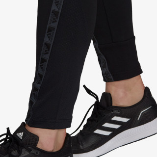 adidas DESIGNED TO MOVE 