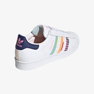 adidas Superstar