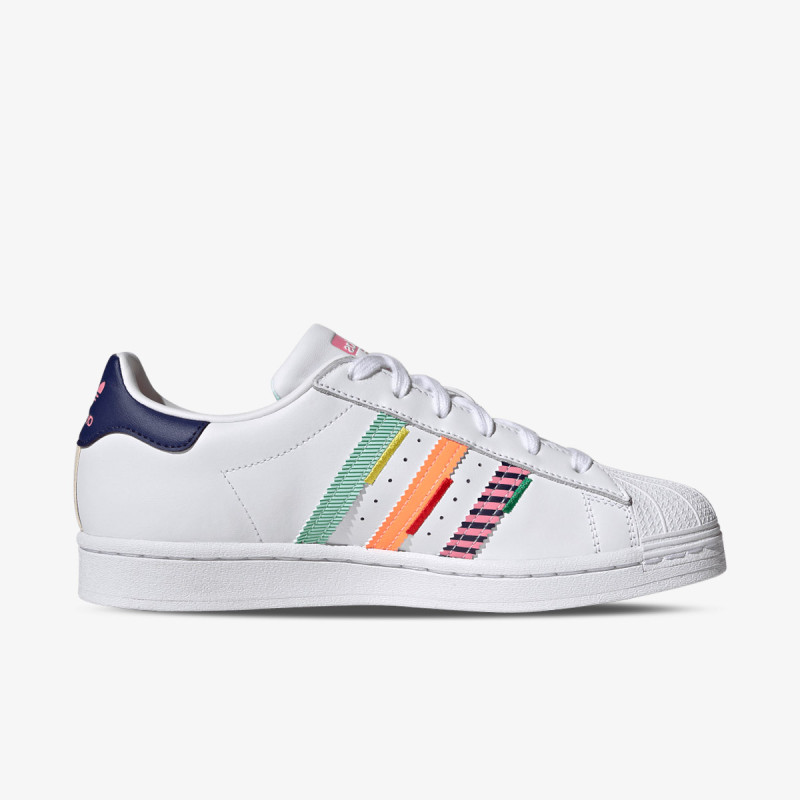 adidas Superstar
