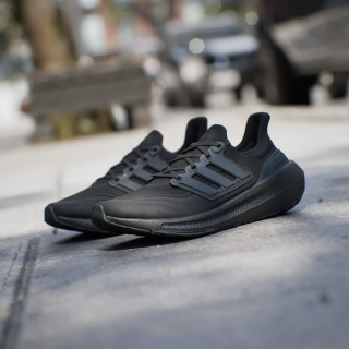 adidas ULTRABOOST 23 