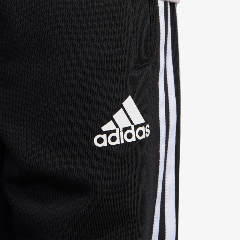 adidas PERFORMANCE 